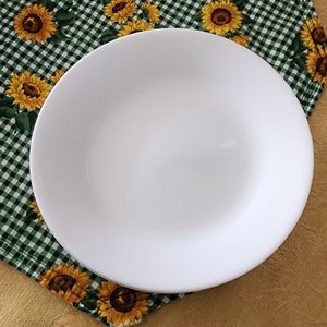 8 Corelle White Dinnerware small appetizer/bread plates.
